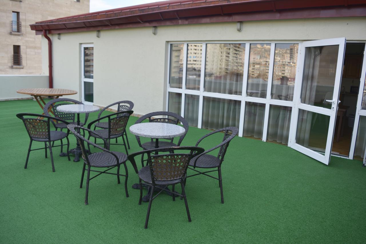 The Rooms Hostel Erivan Exterior foto