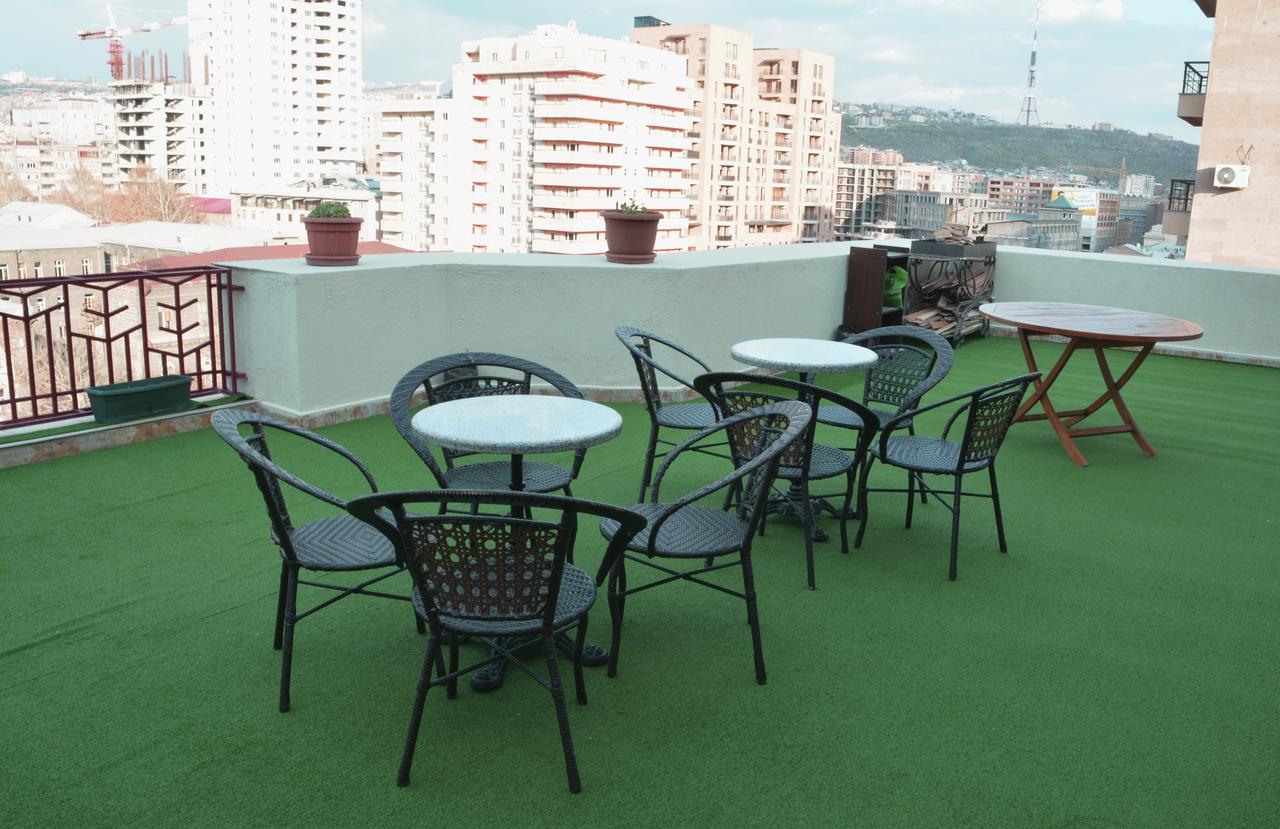 The Rooms Hostel Erivan Exterior foto