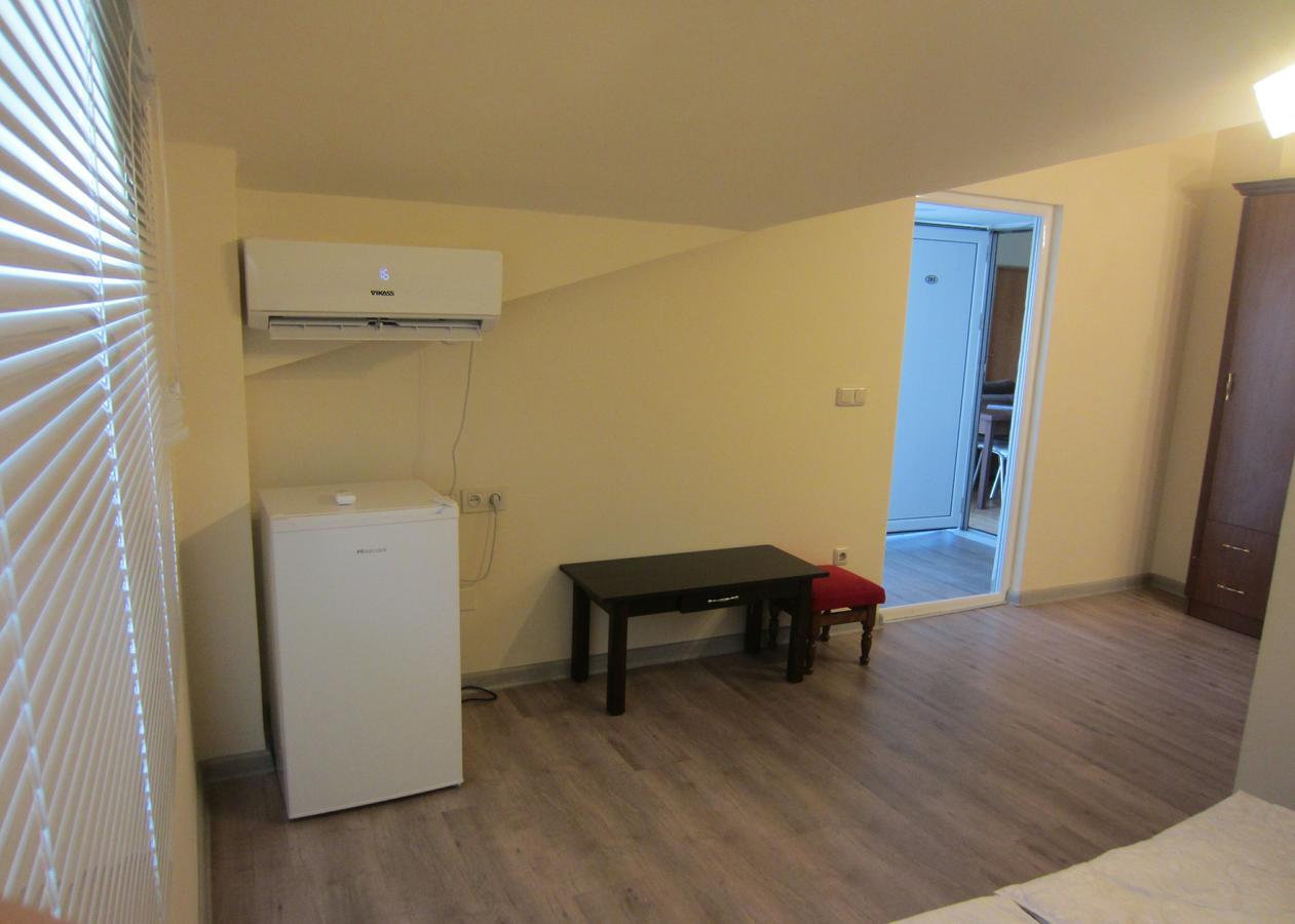 The Rooms Hostel Erivan Exterior foto