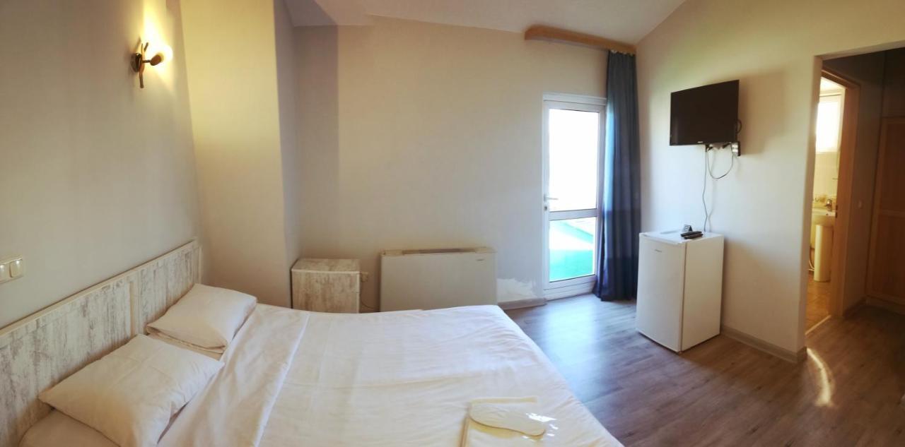 The Rooms Hostel Erivan Exterior foto