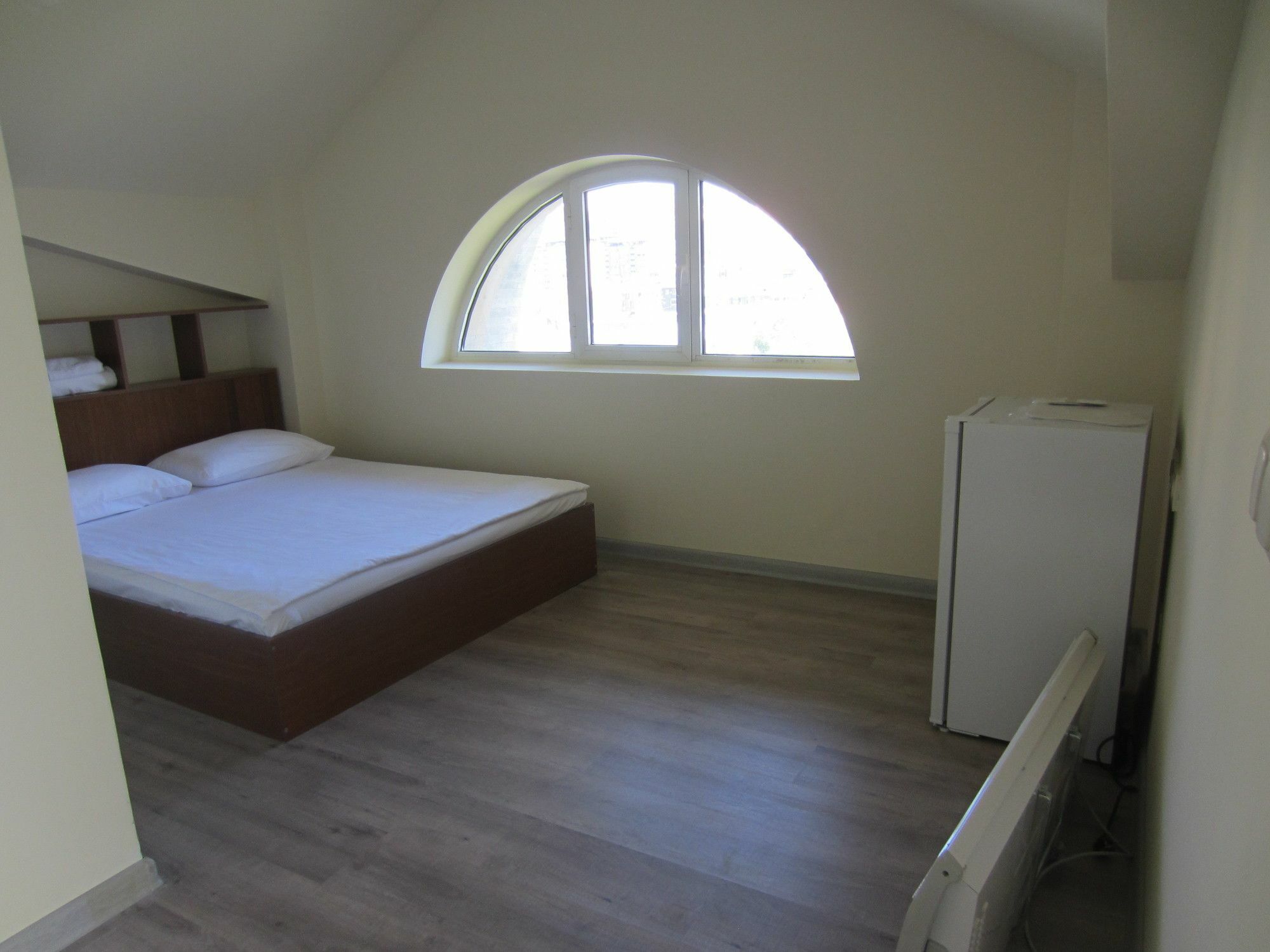 The Rooms Hostel Erivan Exterior foto