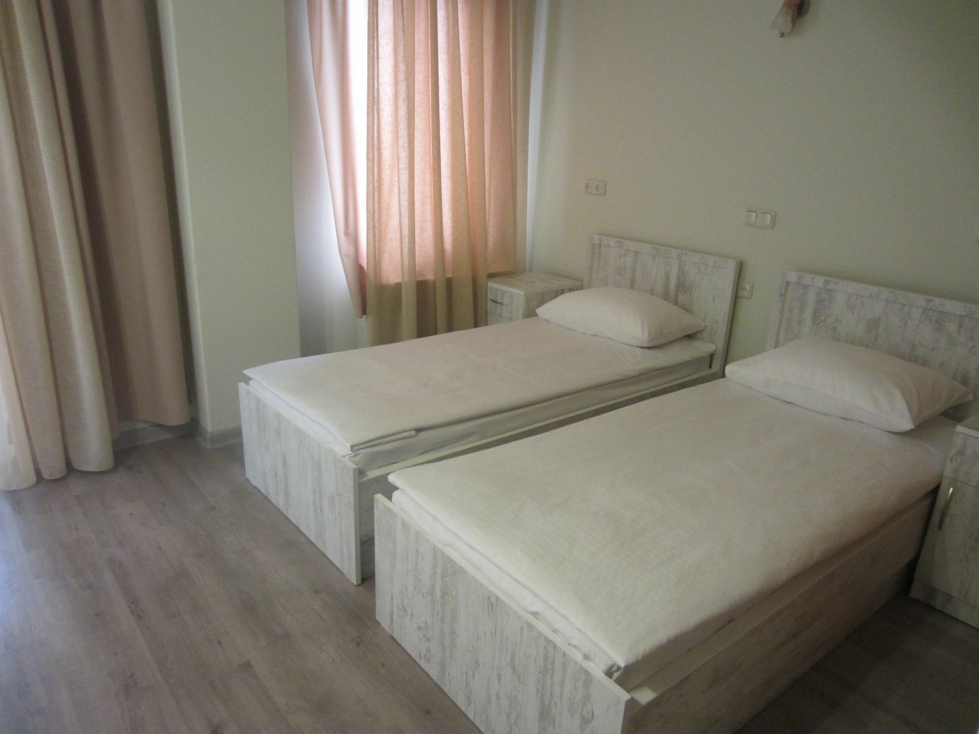 The Rooms Hostel Erivan Exterior foto